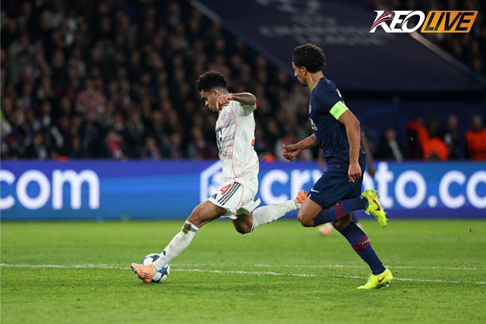 Cú đúp ngay trong hiệp 1 của Diaz | Keolive