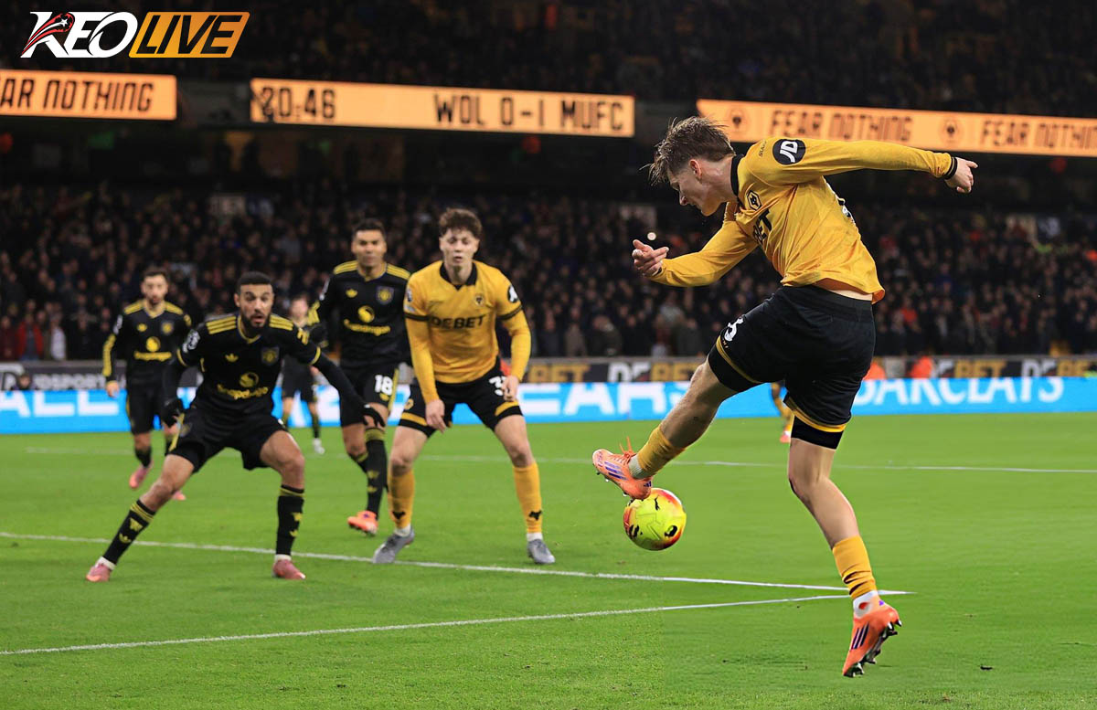 Những nỗ lực của Wolves đem về bàn gỡ hòa ở phút bù giờ hiệp 1 | Keolive
