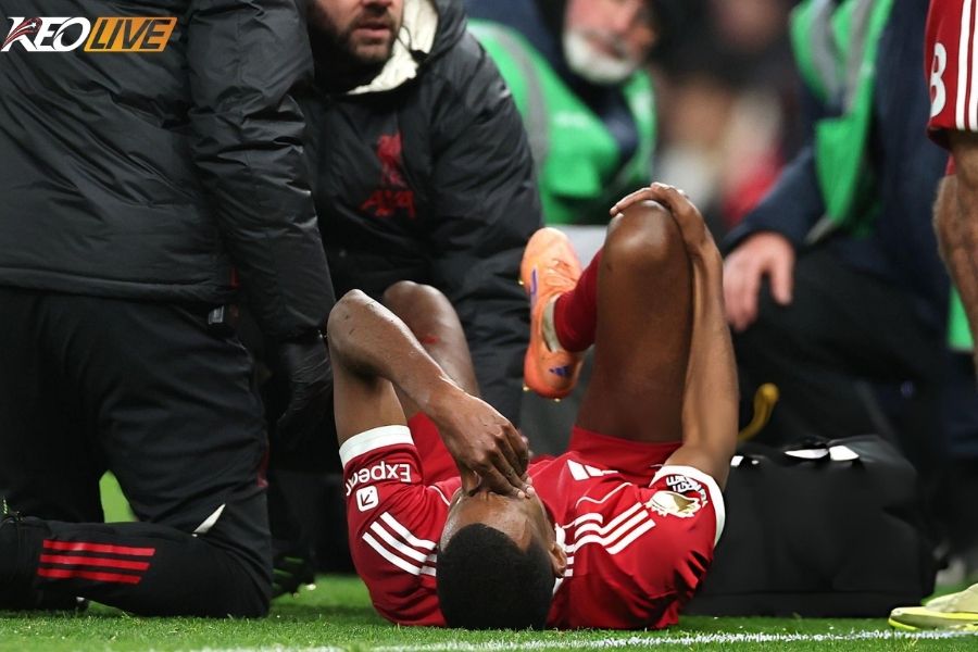 Alexander Isak gặp chấn thương nghiêm trọng | Keolive