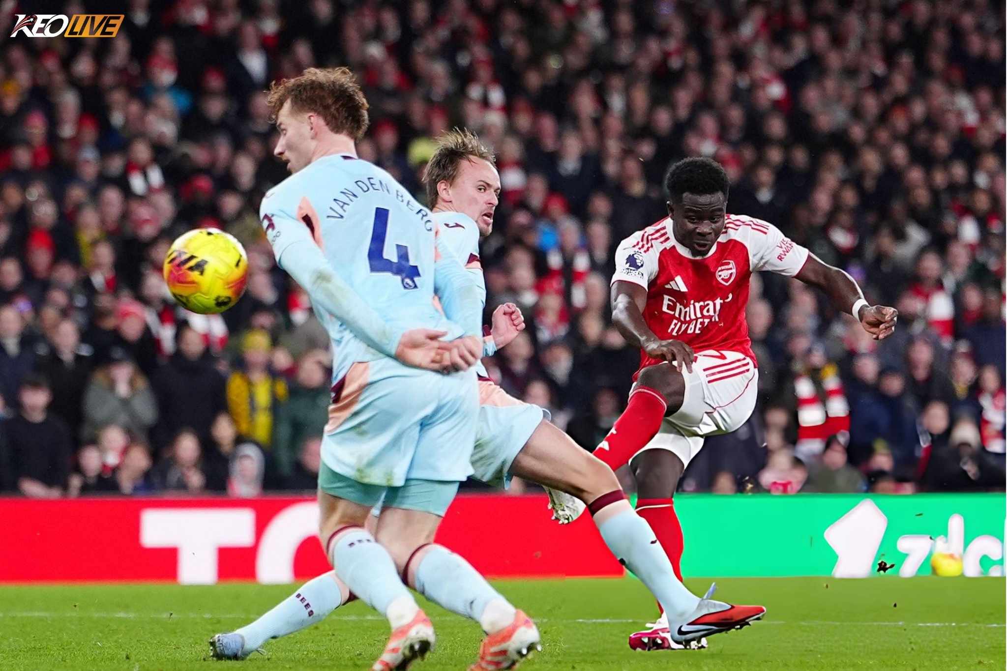 Bàn ấn định tỉ số của Saka ở phút bù giờ | Keolive