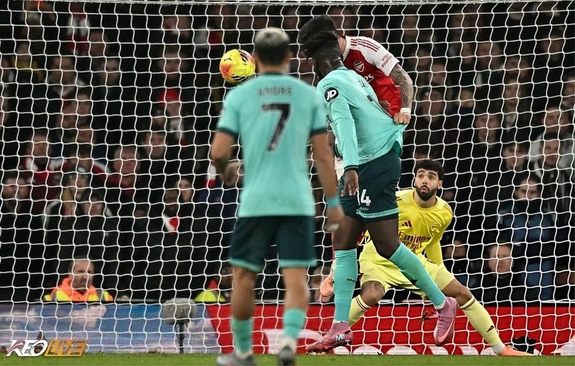 Bàn gỡ hòa bất ngờ của Wolves | Keolive