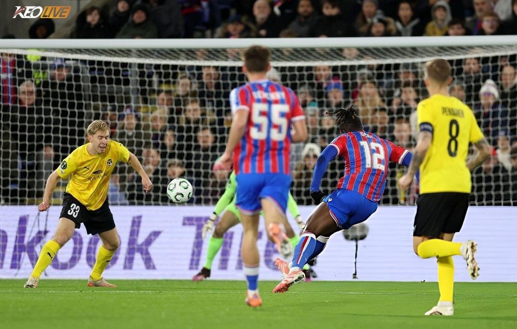 Siêu phẩm trivela của Uche không đủ để giúp Palace có 3 điểm | Keolive