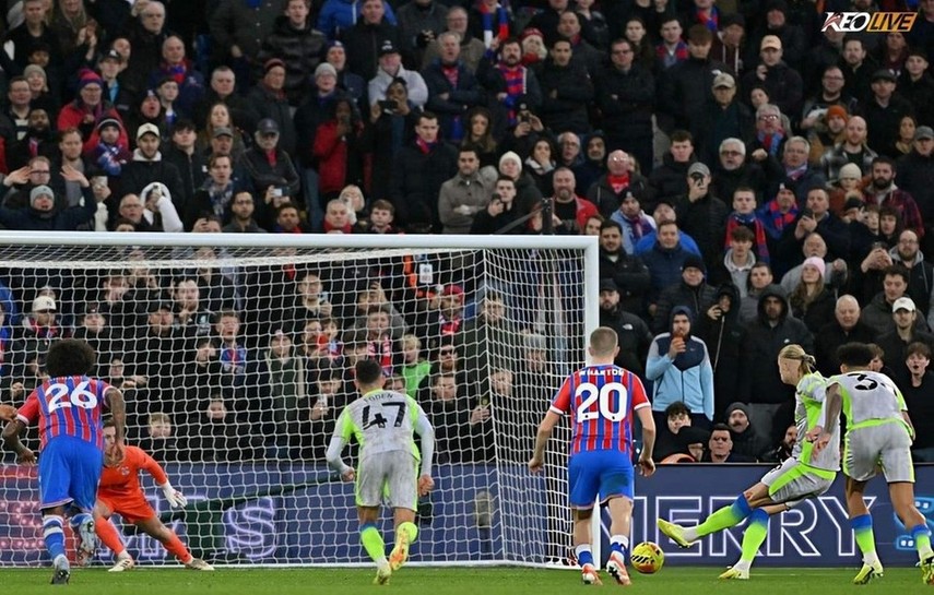 Cú đúp đưa Haaland sở hữu 16 bàn tại Ngoại hạng Anh | Keolive