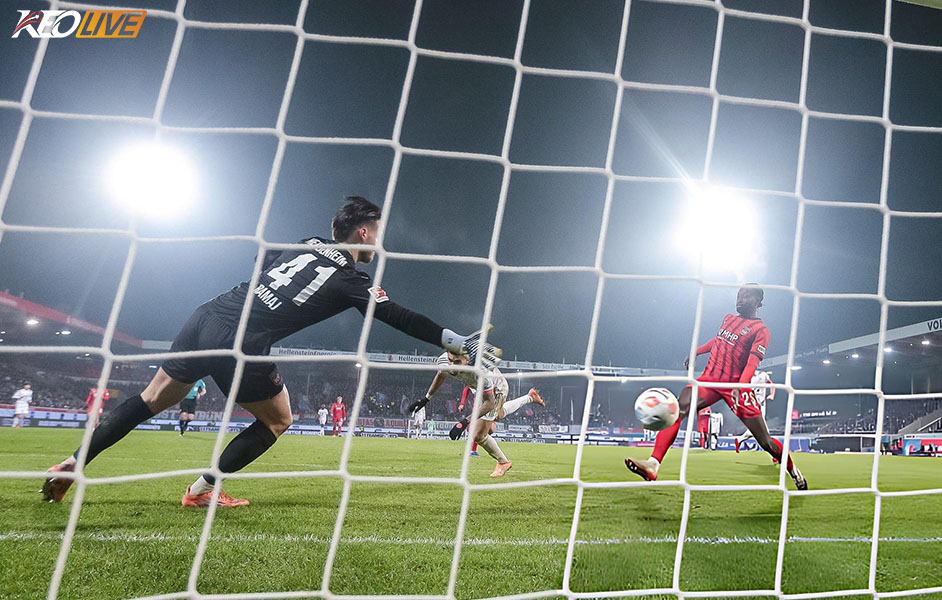 Diaz nâng tỉ số lên 3-0 | Keolive