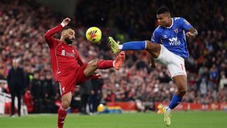 Sunderland rời Anfield với 1 điểm đầy tiếc nuối, The Kop chưa thoát khủng hoảng