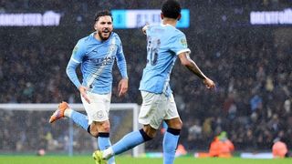 Cherki và Savinho lập công đưa Man City vào bán kết Carabao Cup