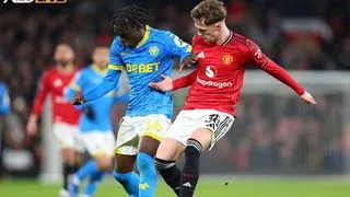 Hình ảnh cho bài Krejci đánh đầu gỡ hòa, Bầy Sói ngắt chuỗi thua ngay tại Old Trafford