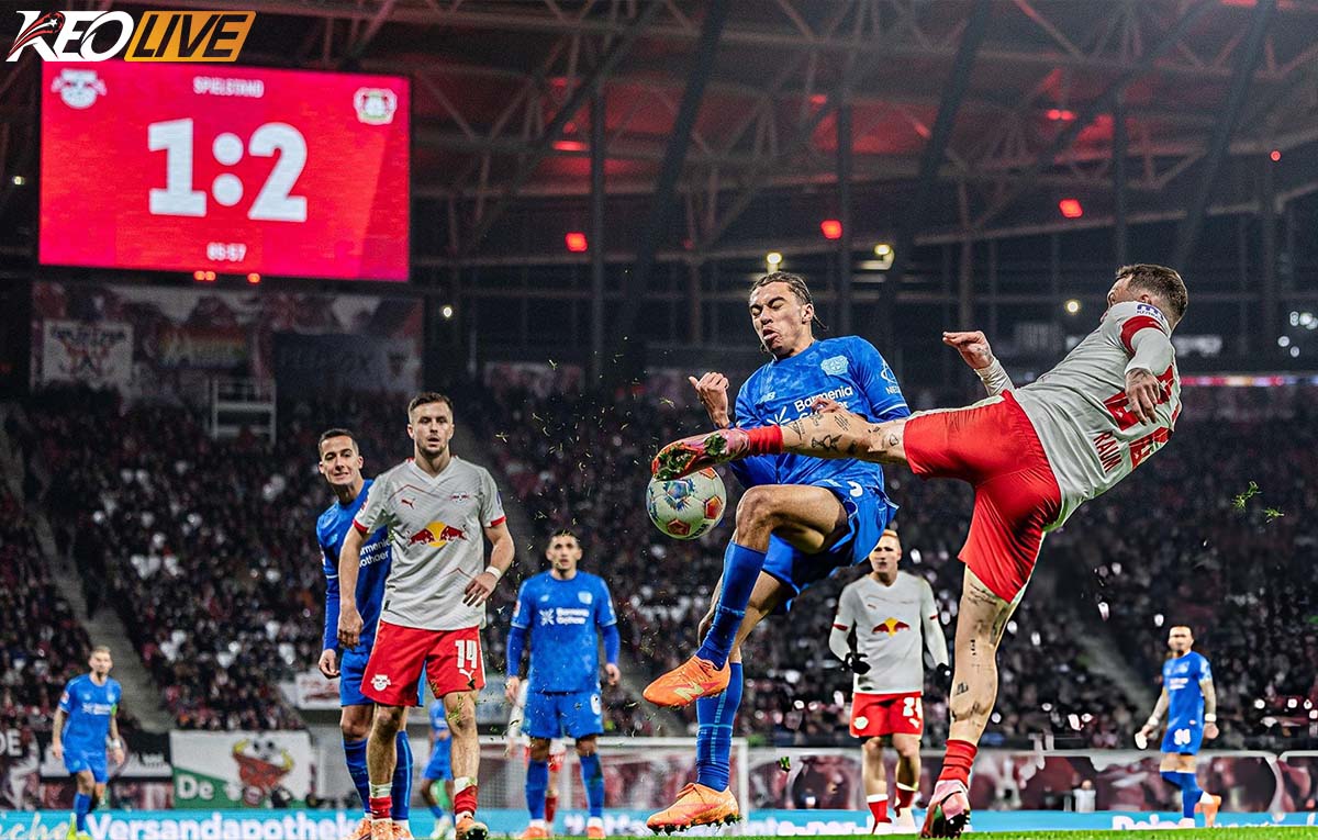 Leverkusen lội ngược dòng ngay trong hiệp 1 | Keolive