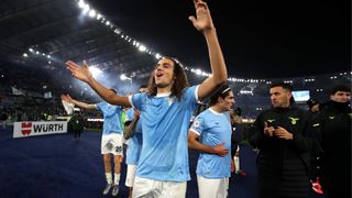 Zaccagni đánh đầu ghi bàn phút 80, Lazio loại Milan khỏi Coppa Italia