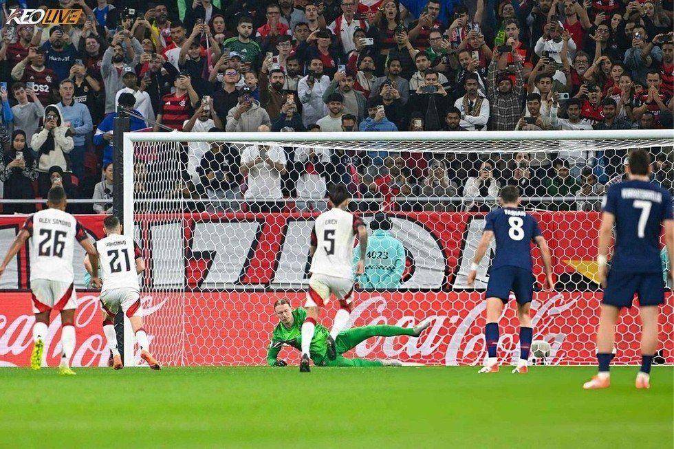 Flamengo kéo trận đấu vào hiệp phụ sau bàn gỡ hòa trên chấm 11m của Jorginho | Keolive