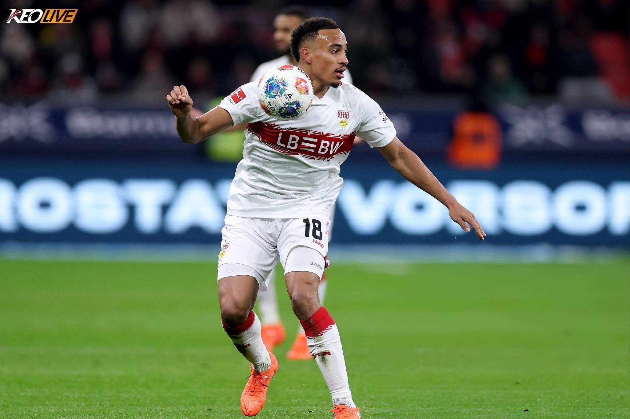 Leweling thi đấu bùng nổ trong hiệp 1 | Keolive