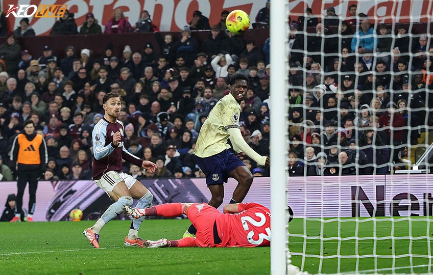 Pha xử lý kỹ thuật của Barry đem về bàn thắng duy nhất | Keolive