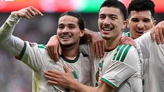 Hình ảnh cho bài Đánh bại Guinea, Algeria nhất bảng E với thành tích toàn thắng