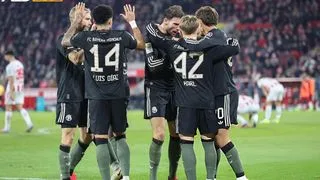 Hình ảnh cho bài Bayern ngược dòng hạ Koln tiếp tục giữ vững ngôi đầu Bundesliga 