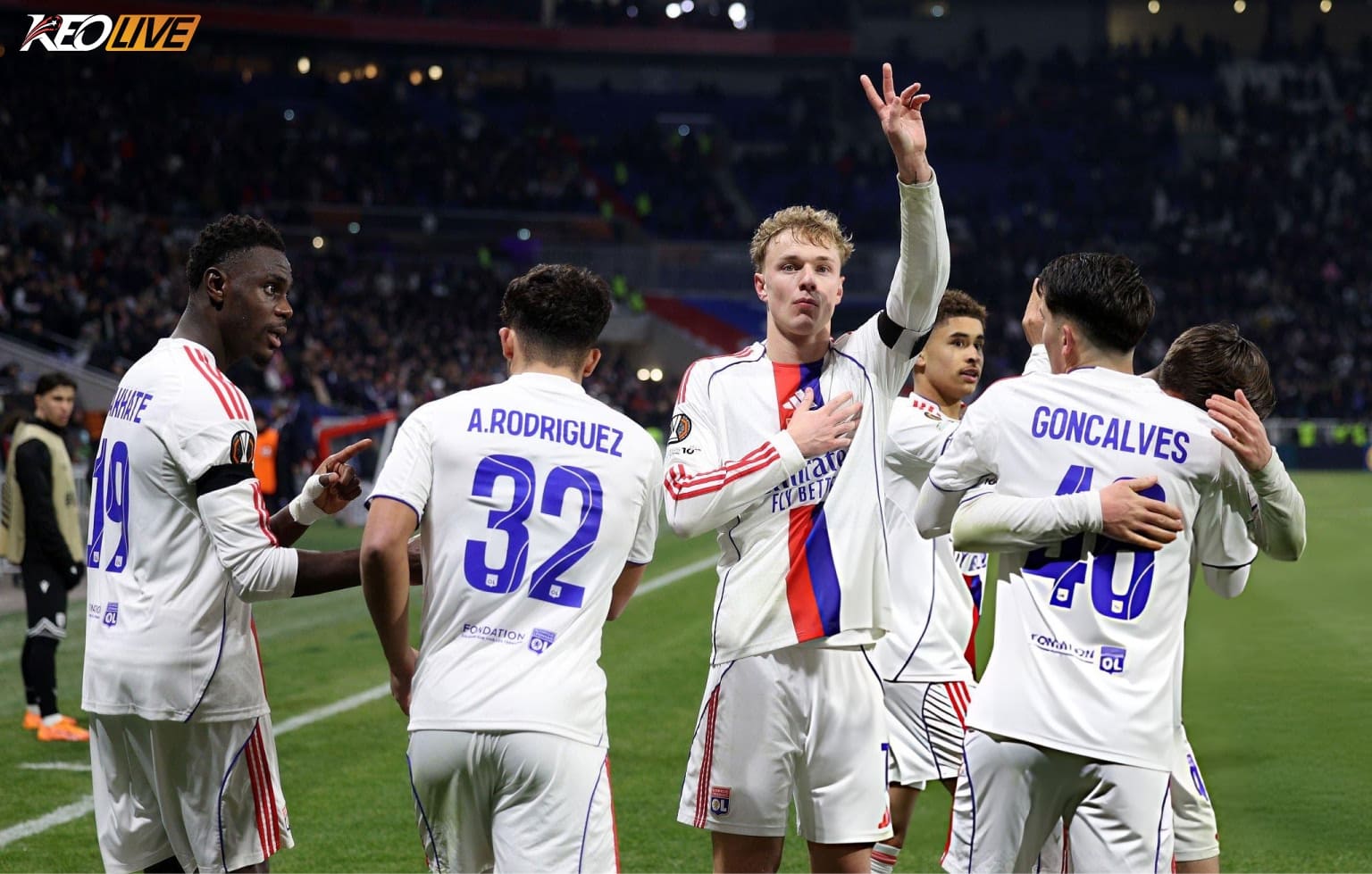 Lyon bước vào vòng knock-out với vị trí nhất bảng | Keolive