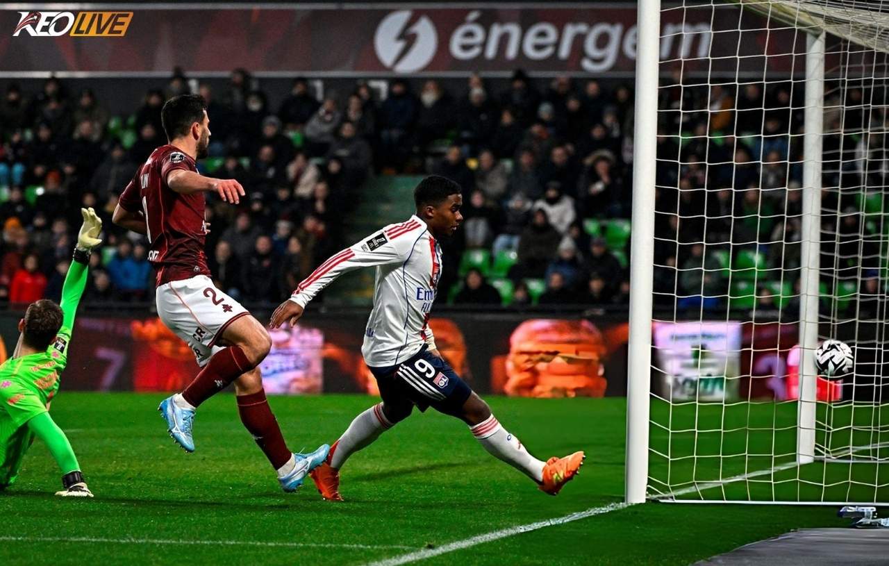 Endrick đi vào lịch sử Lyon khi trở thành cầu thủ trẻ nhất lập hat-trick | Keolive