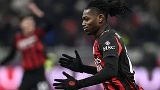 Hình ảnh cho bài Leão gỡ hòa phút chót, AC Milan thoát hiểm trong gang tấc ngay tại San Siro