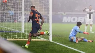 Hình ảnh cho bài Dimarco, Thuram lập công, Inter hạ Parma bứt tốc cuộc đua Scudetto