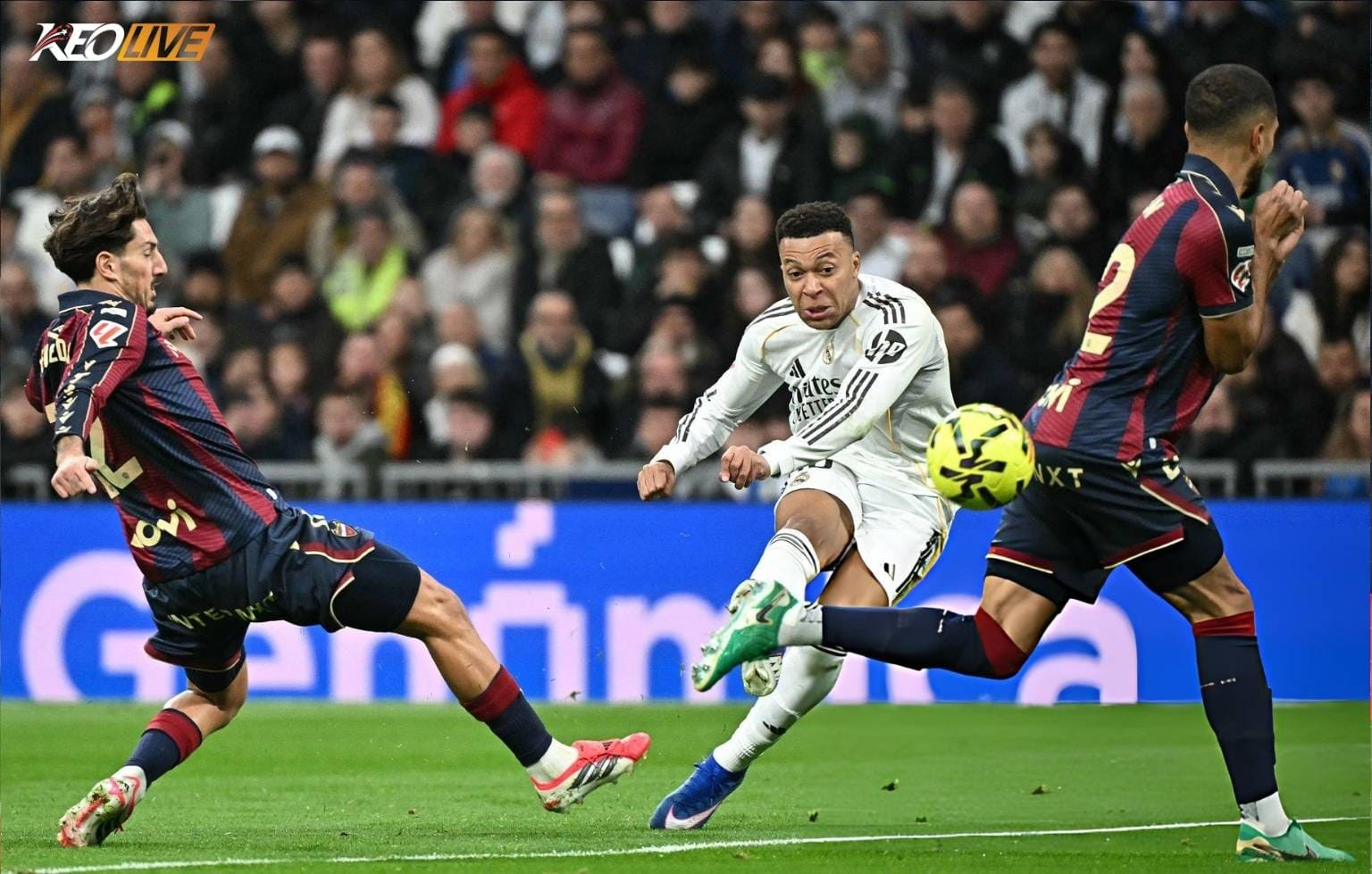 Real gặp nhiều khó khăn trong hiệp 1 | Keolive