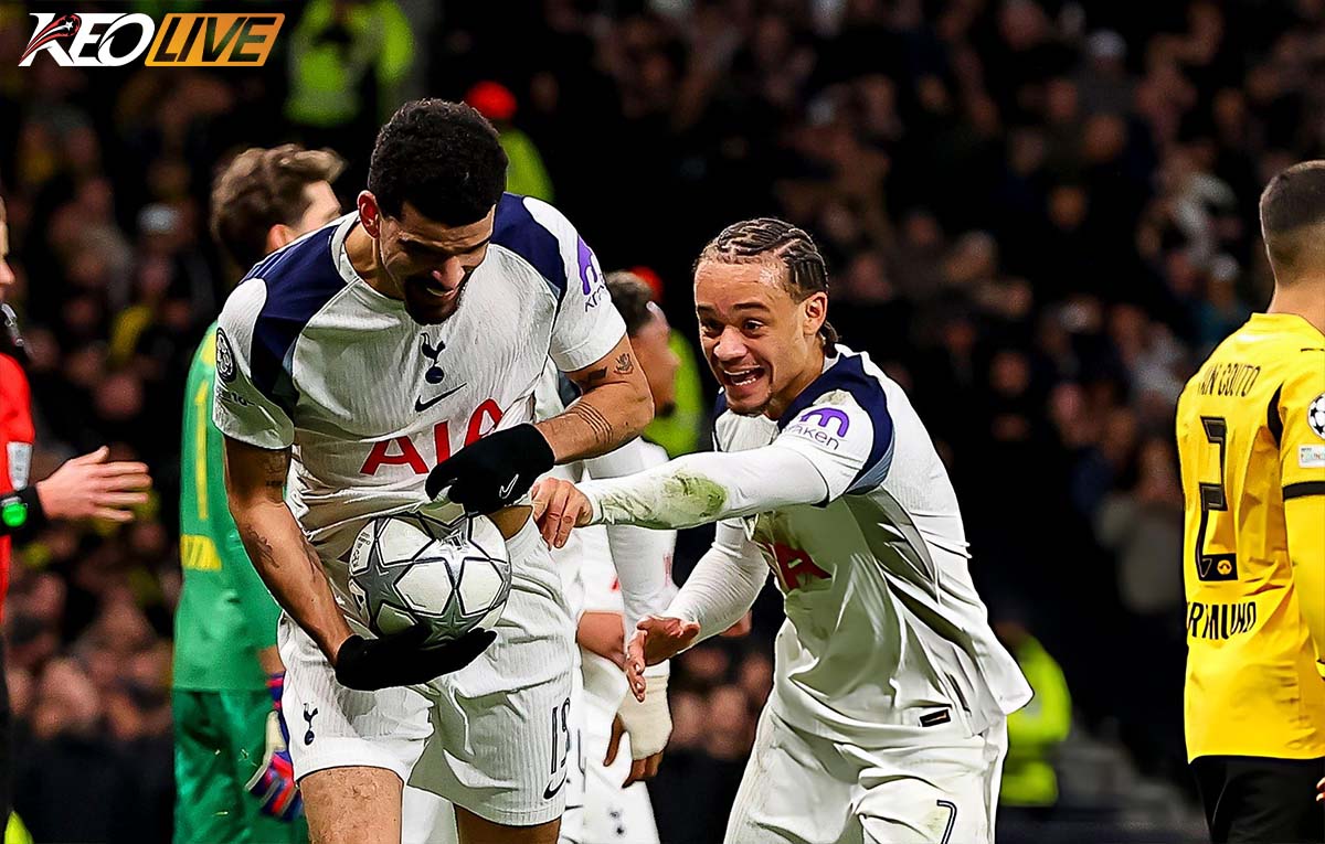 Solanke có bàn thắng "may mắn" nhất sự nghiệp | Keolive