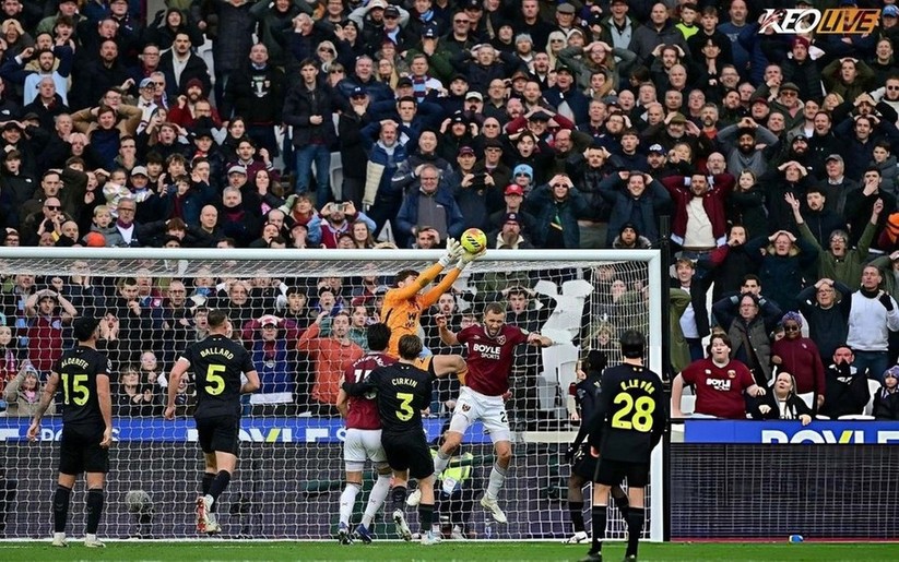 dien bien West Ham vs Sunderland 2512026 | Keolive