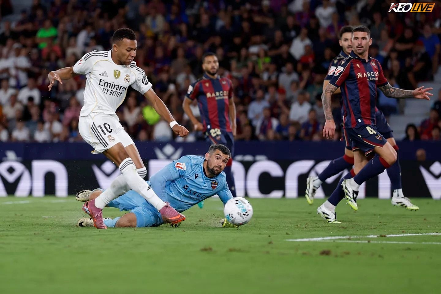 Real Madrid khởi đầu năm mới theo cách tệ nhất | Keolive