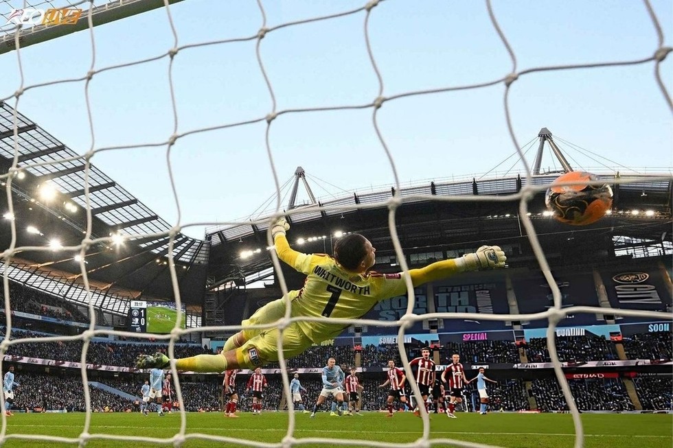 Lâu lắm rồi người hâm mộ mới lại được thấy siêu phẩm từ những cú sút xa của Rodri | Keolive