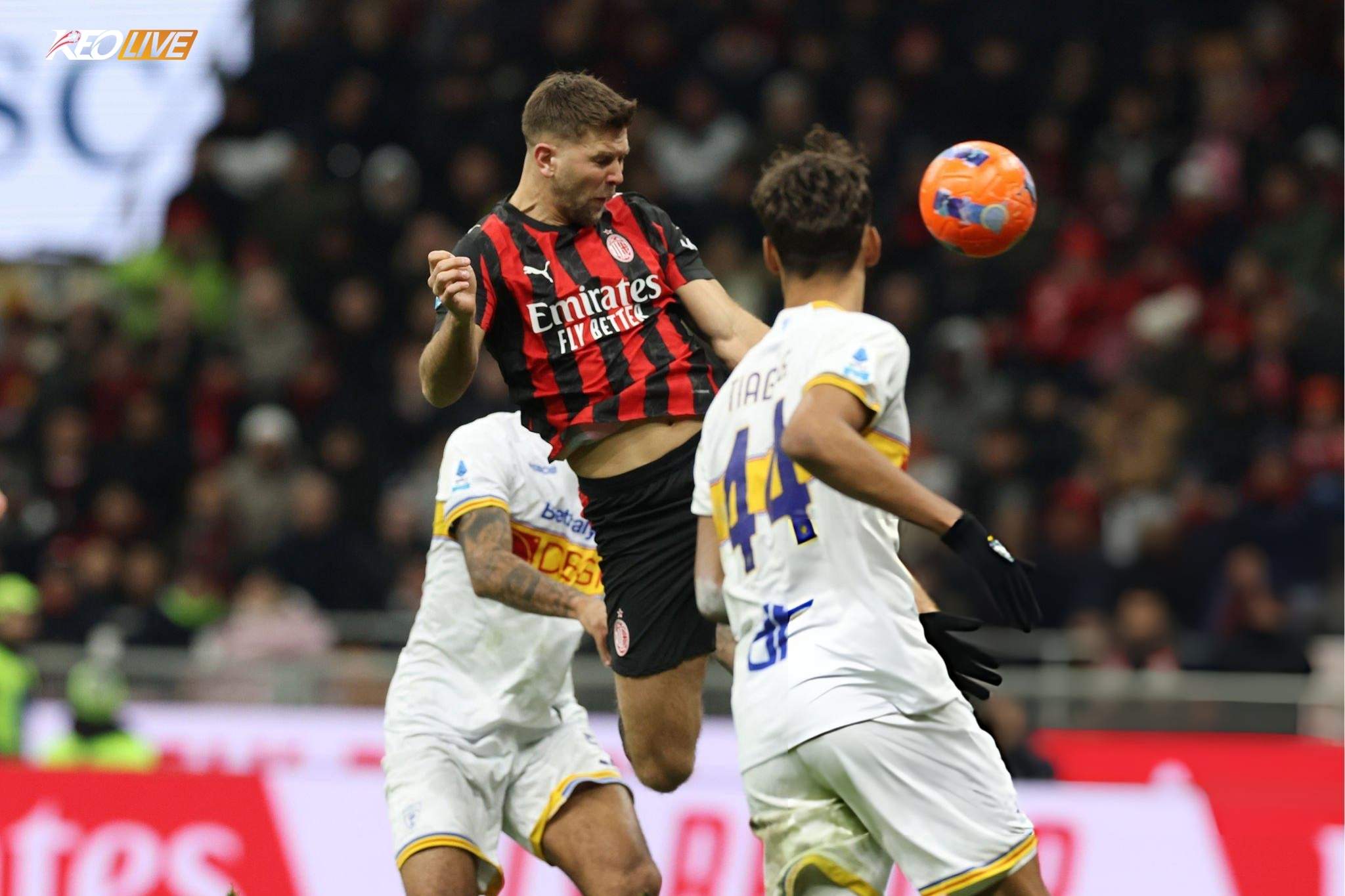 Fullkrug vào sân và để lại dấu ấn với pha đánh đầu dũng mãnh | Keolive