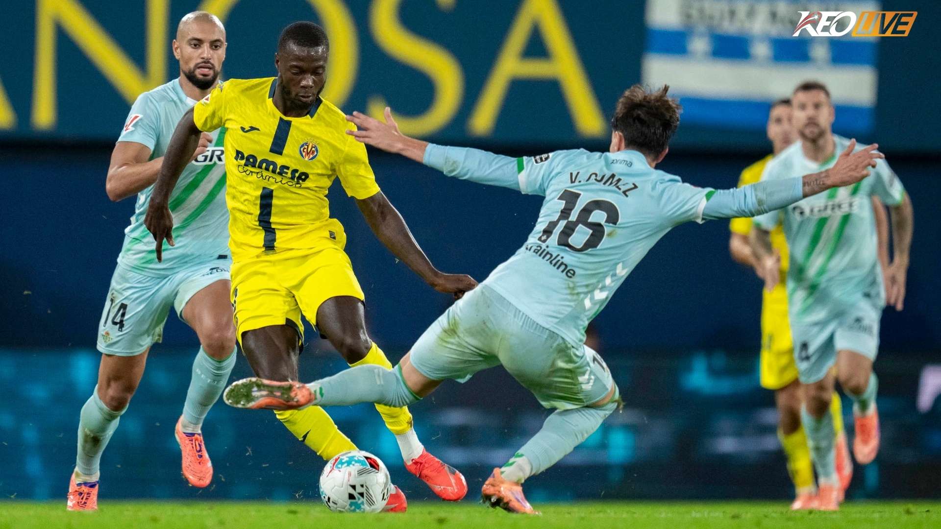 Real Betis cầm hoà Tàu ngầm vàng 2-2 ở lượt đi | Keolive