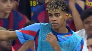 Yamal ngồi dự bị vì vấn đề dạ dày, Barca đại thắng 5-0