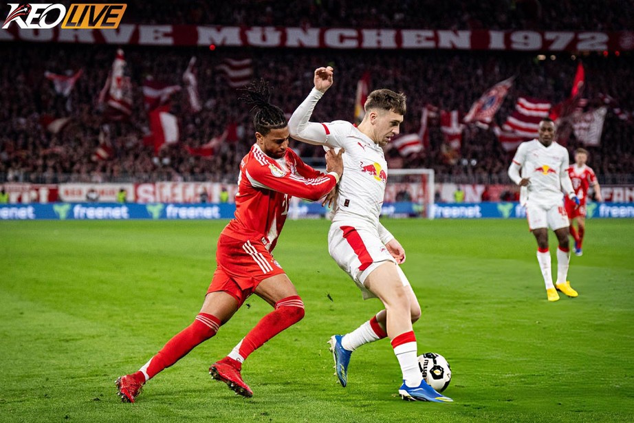 Hùm Xám gặp nhiều khó khăn trong hiệp 1 trước Leipzig | Keolive