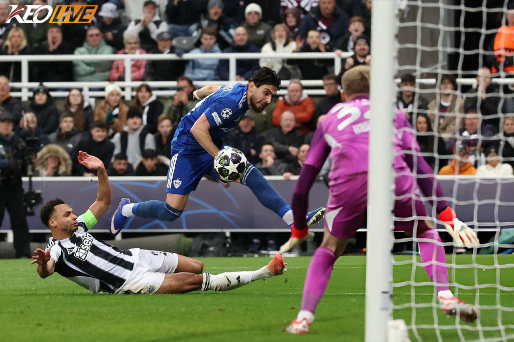 Đội khách thi đấu vô cùng nỗ lực trong hiệp 2 | Keolive