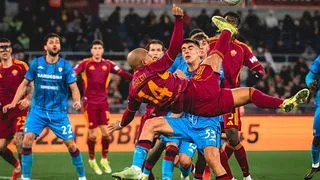 Hình ảnh cho bài Malen tỏa sáng với cú đúp, Roma nhẹ nhàng có 3 điểm trước Cagliari