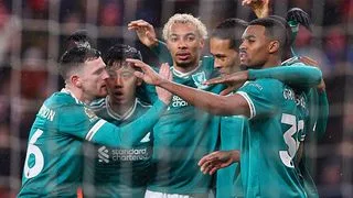 Hình ảnh cho bài Kéo sập pháo đài Ánh Sáng, Liverpool quay lại đường đua Top 4