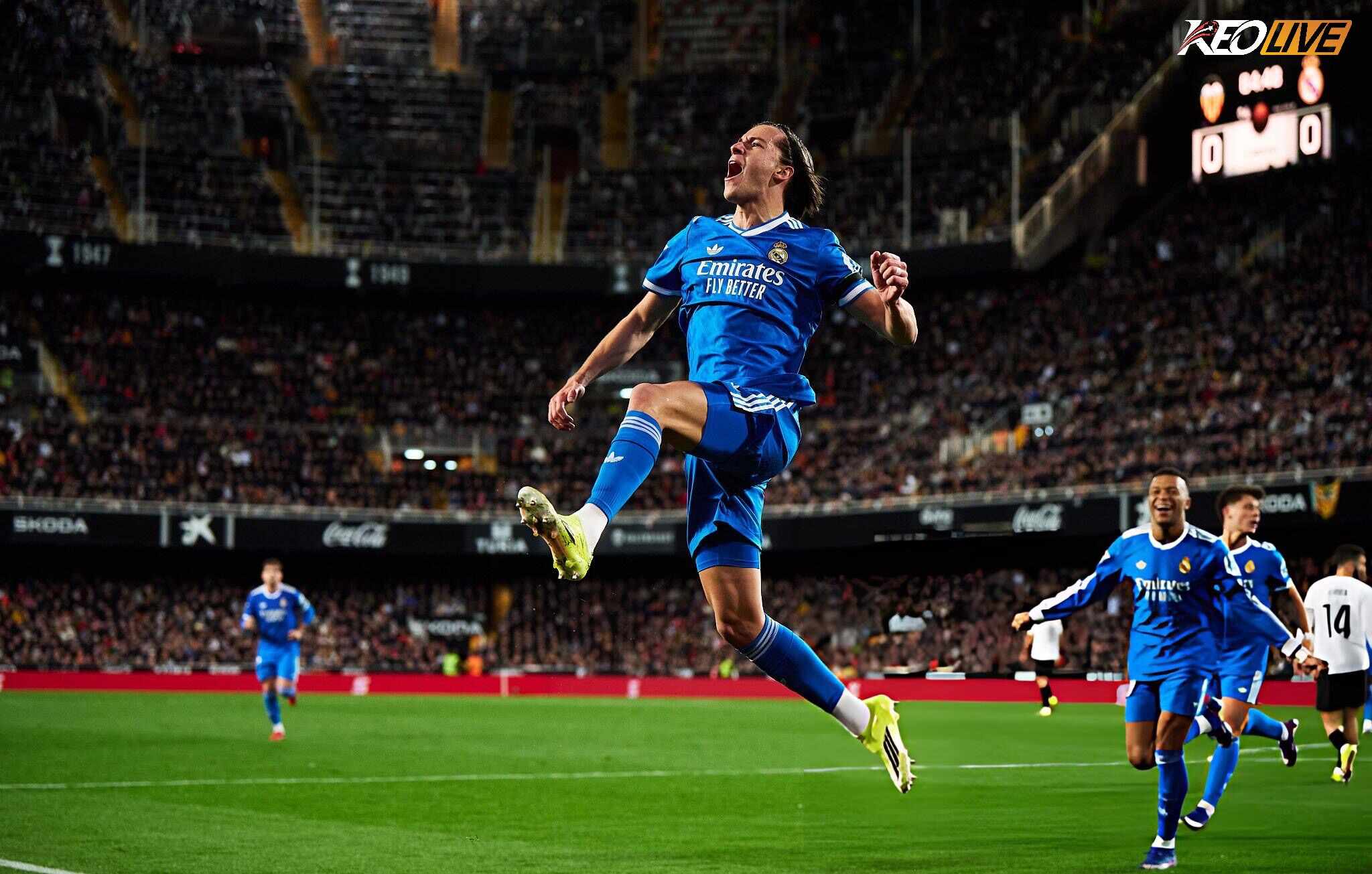 Carreras có pha solo ghi bàn đẳng cấp | Keolive