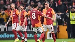 Hình ảnh cho bài Galatasaray đè bẹp Juventus, thất bại lịch sử của Bianconeri
