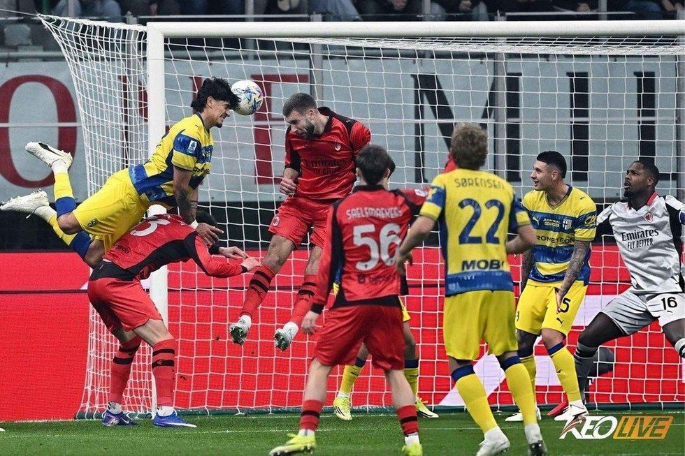 Pha không chiến hoàn hảo của Troilo đem về 3 điểm quý giá cho Parma | Keolive