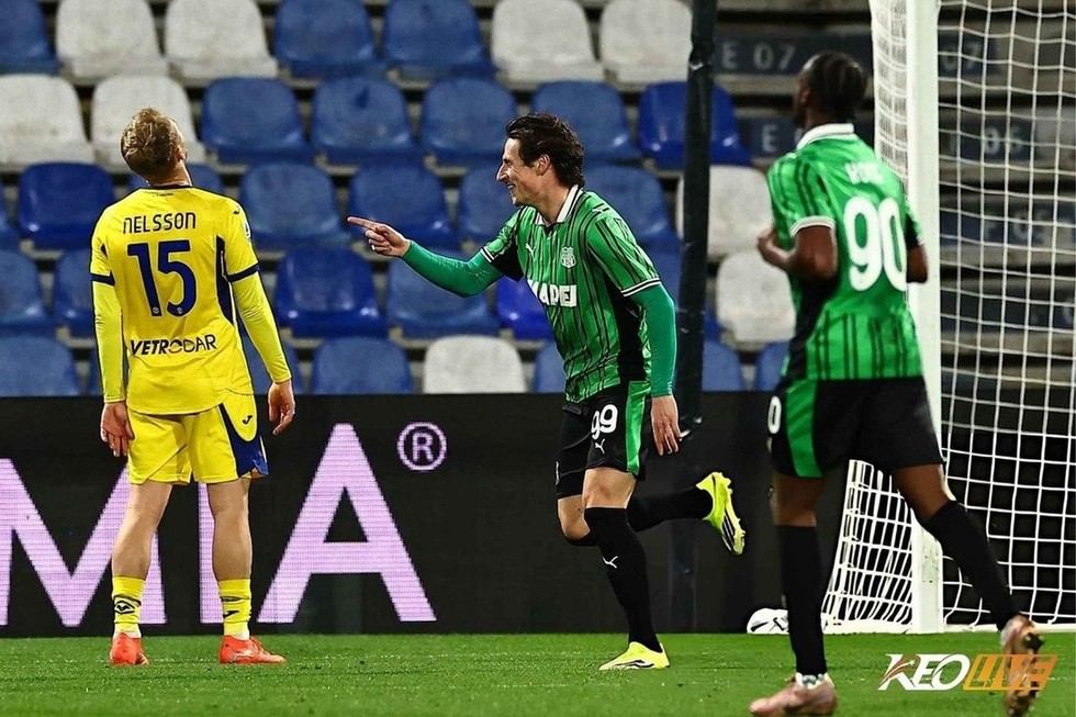 Bàn thắng của Pinamonti mở ra thế trận dễ dàng cho đội chủ nhà | Keolive