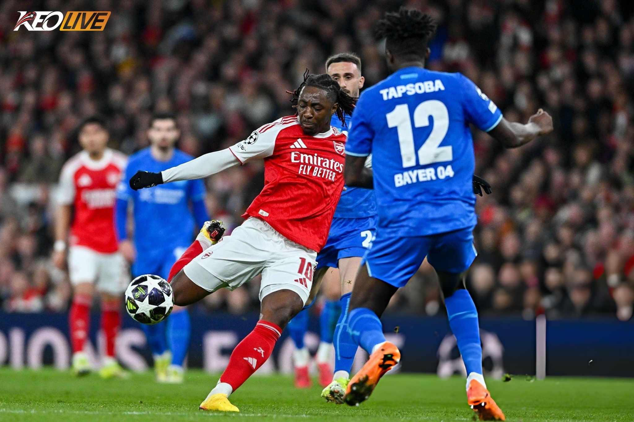 Bàn thắng đầu tiên trong sự nghiệp của Eze tại Champions League | Keolive