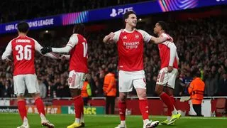 Hình ảnh cho bài Siêu phẩm của Eze và Rice đưa Pháo thủ vào Tứ kết Champions League