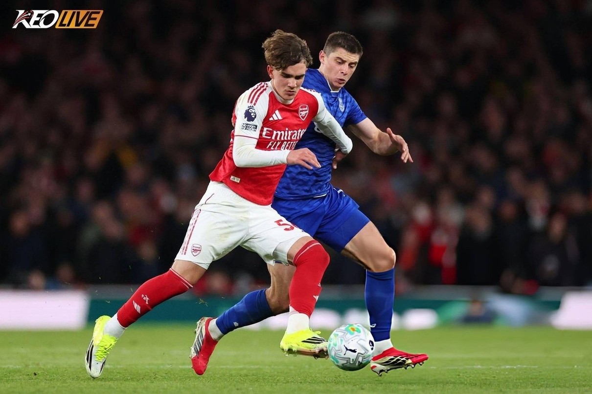 Max Dowman thi đấu không thua kém gì một cầu thủ có nhiều kinh nghiệm | Keolive