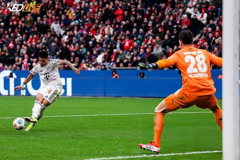Diaz ghi bàn đẳng cấp gỡ hòa cho Bayern | Keolive