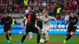 Hình ảnh cho bài Leverkusen không thể thắng Bayern dù thi đấu hơn 2 người