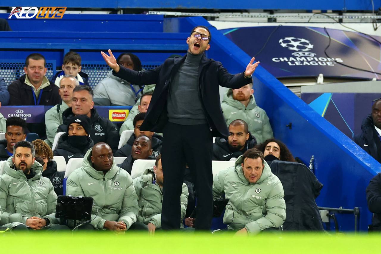 Chiếc ghế HLV của Rosenior đang bị lung lay dữ dội sau chuỗi thành tích bết bát | Keolive