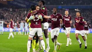 Hình ảnh cho bài Vượt qua Brentford trên chấm luân lưu, West Ham vào Tứ kết Cup FA