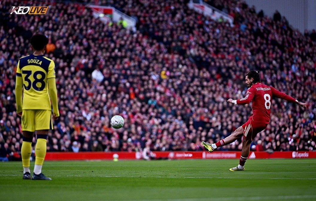 Szoboszlai đang là cầu thủ thi đấu tốt nhất trong một mùa giải bất ổn của Liverpool | Keolive