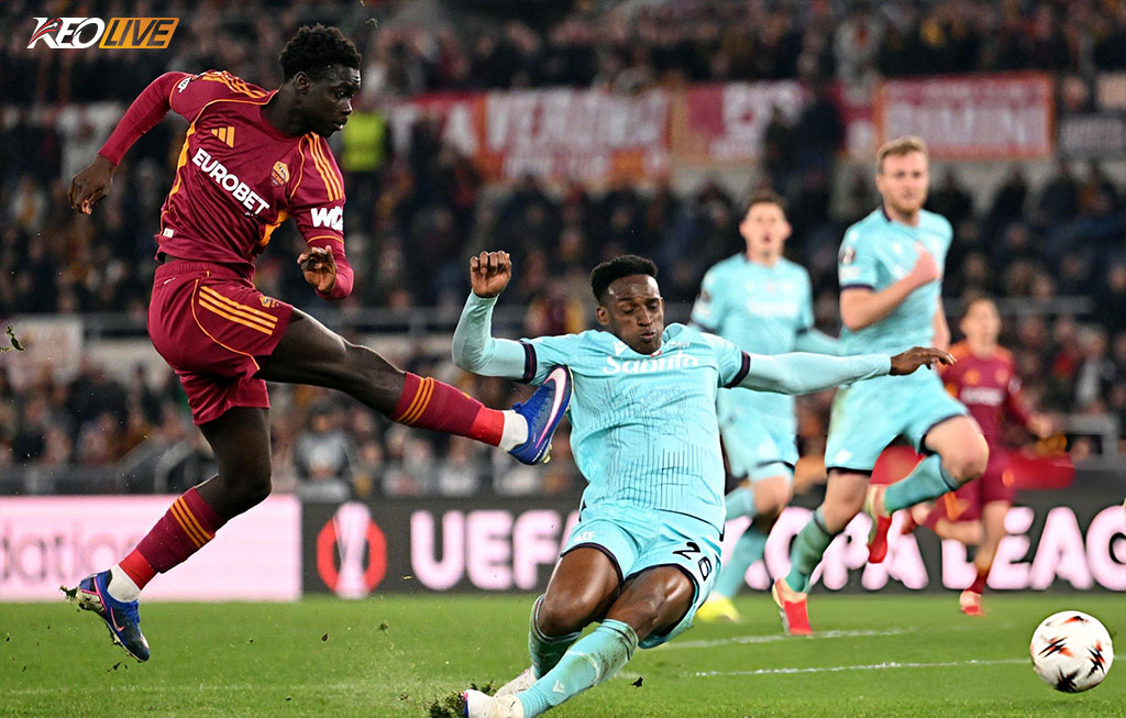 Hàng công của Roma vẫn thi đấu tốt nhưng hàng thủ lại chơi quá tệ trận này | Keolive