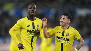 Pepe lập công phút bù giờ, Villarreal thoát thua trước Alaves