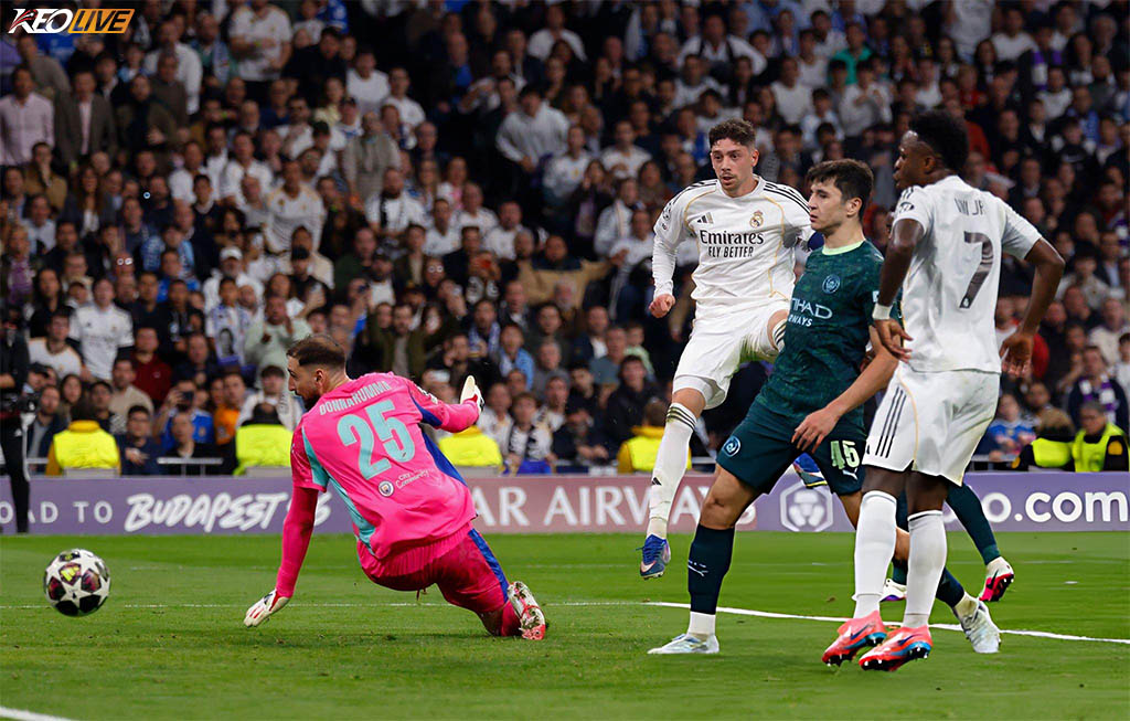 Cú hat-trick ngay trong hiệp một của Federico Valverde Khiến Man City choáng váng | Keolive