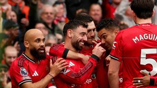 Bruno đi vào lịch sử Man Utd, Quỷ đỏ xây chắc vị trí thứ 3